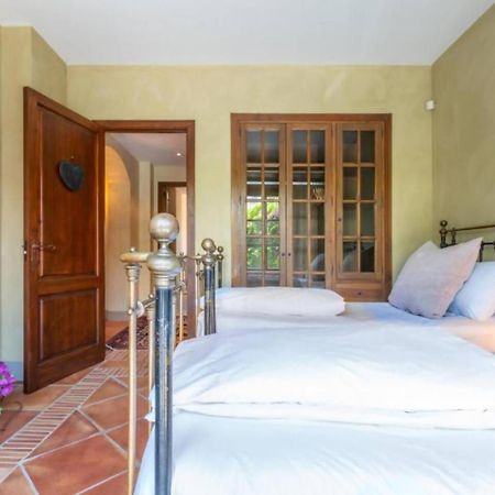 Villa Casa Sol Encantadora Villa Con Piscina Marbella Luaran gambar