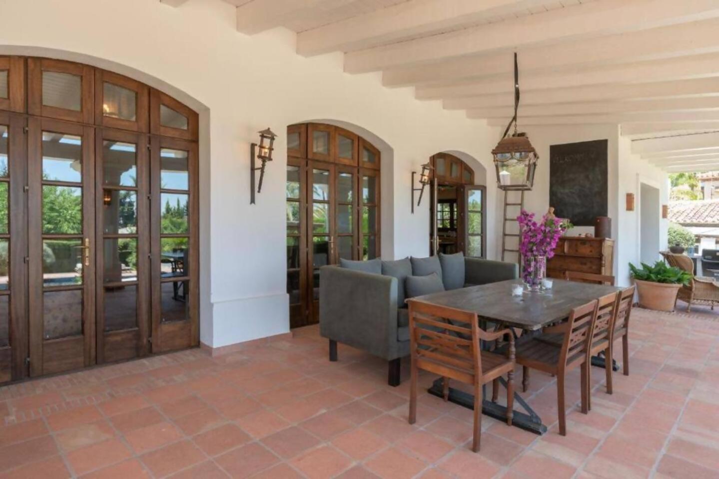 Villa Casa Sol Encantadora Villa Con Piscina Marbella Luaran gambar