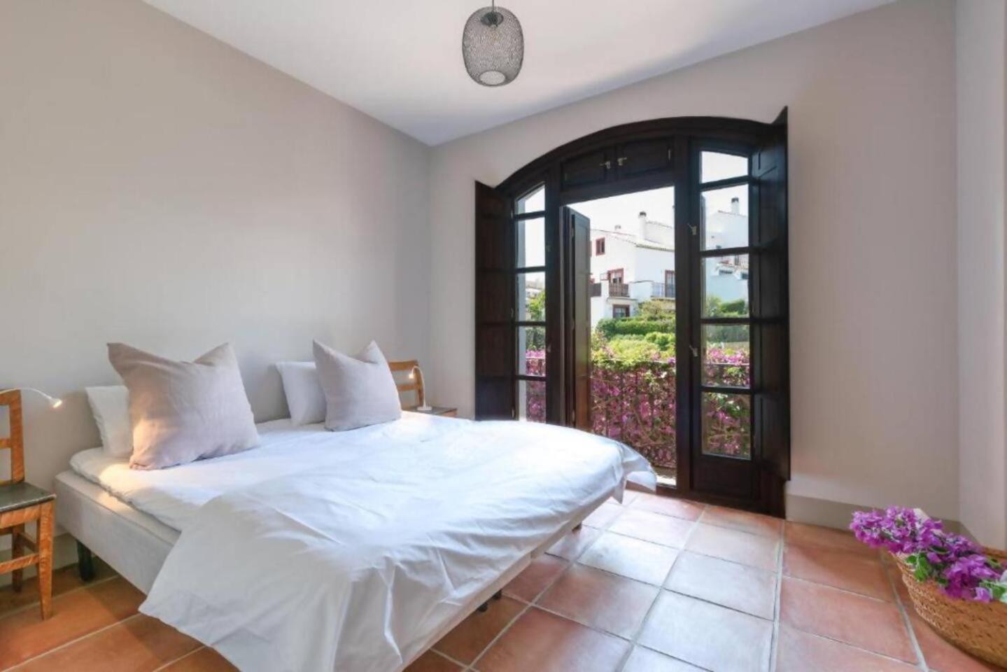 Villa Casa Sol Encantadora Villa Con Piscina Marbella Luaran gambar