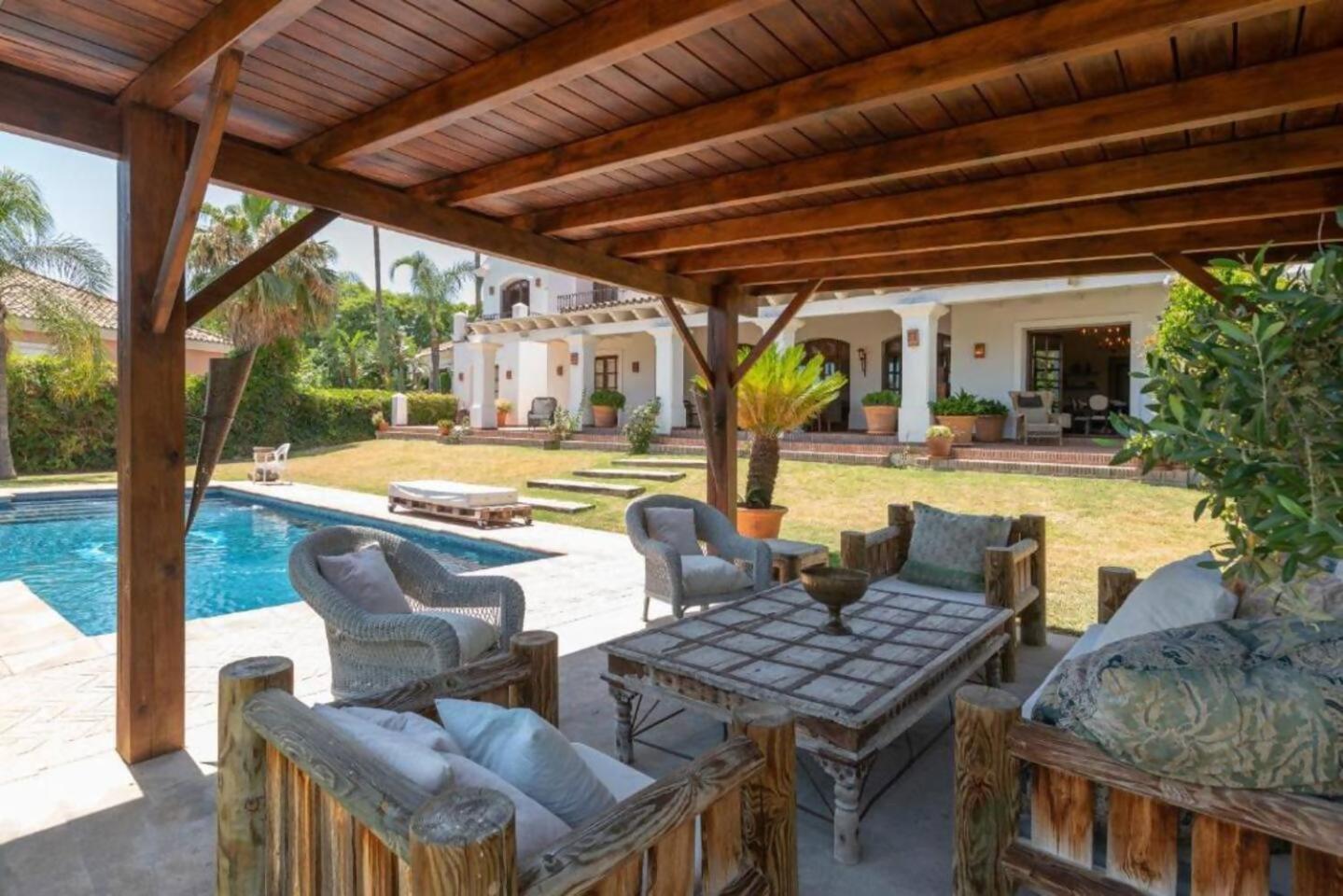 Villa Casa Sol Encantadora Villa Con Piscina Marbella Luaran gambar