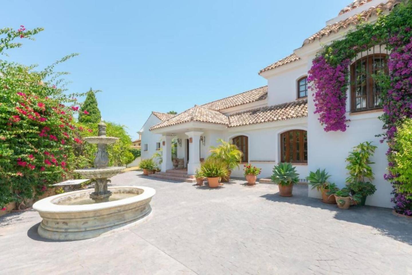 Villa Casa Sol Encantadora Villa Con Piscina Marbella Luaran gambar
